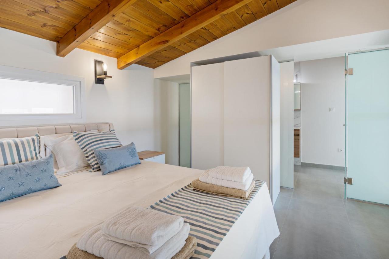 Philip Seafront Suite! Panormos  Exterior photo